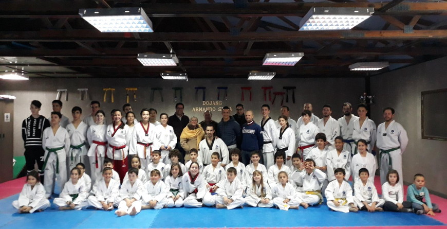 Taekwondo do Independente comemora 10º aniversário