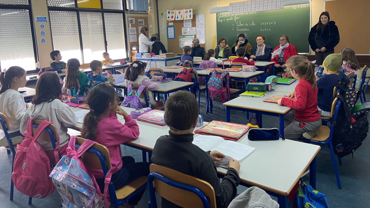 Crianças e seniores de S. Sebastião falam sobre “profissões do passado”