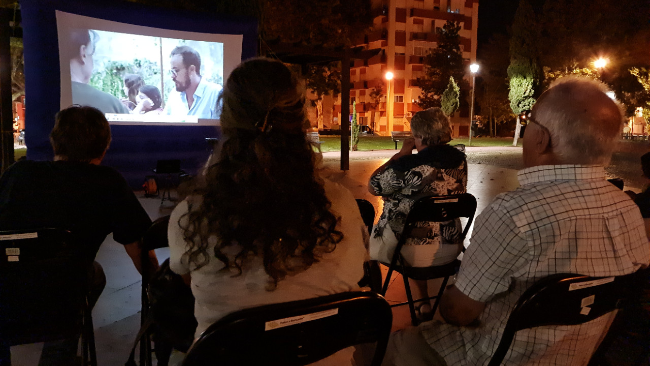 Jardim de Monte Belo recebe “Cinema na Rua”