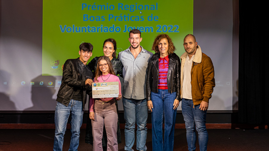 Projeto As Traseiras vence prémios regionais de voluntariado jovem